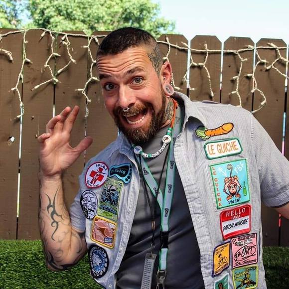 Meet your Posher, Chad - Picture 1 of 1